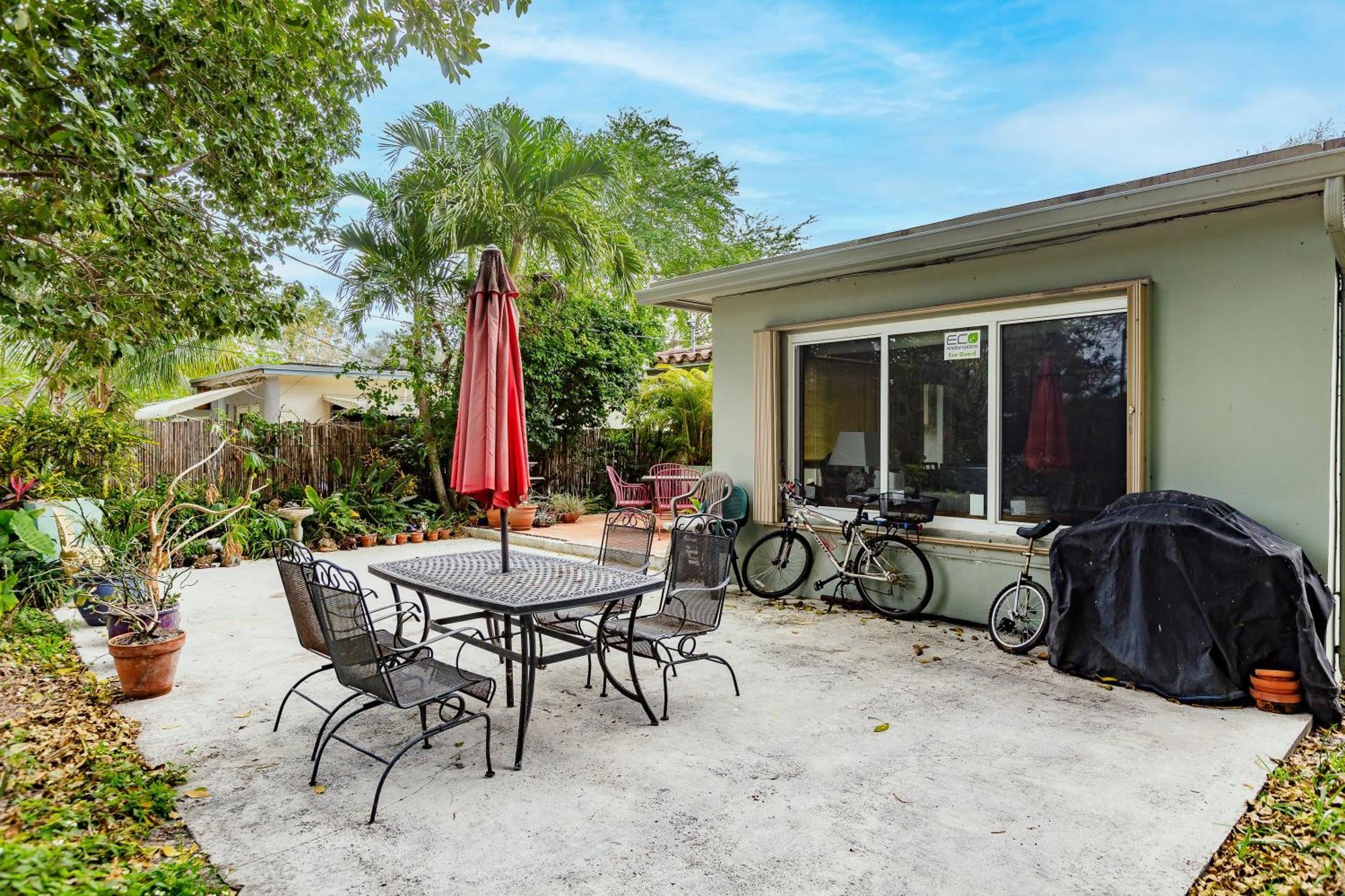 Uhost Ai - Updated 1B1B Hideaway - Sleeps 3 Hollywood Exteriör bild